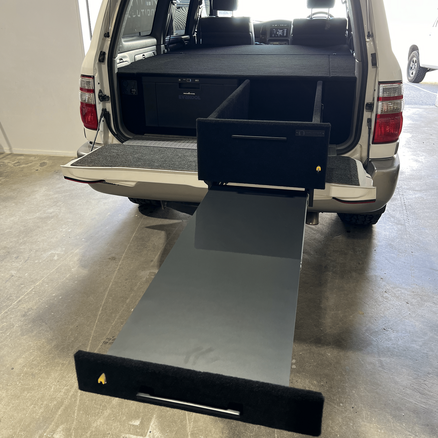 "SANDY CAPE" Drawer System