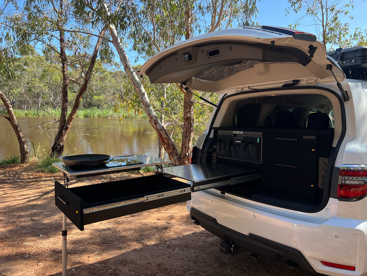 "YARDIE CREEK" Drawer System